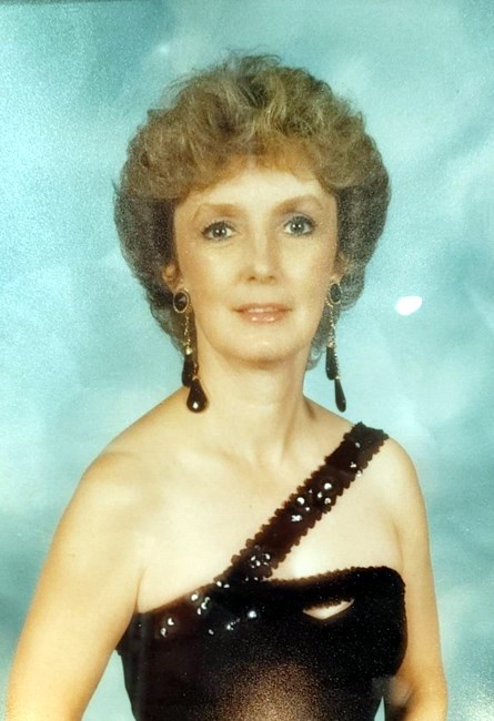 Obituario de Louise Cecile Wickett