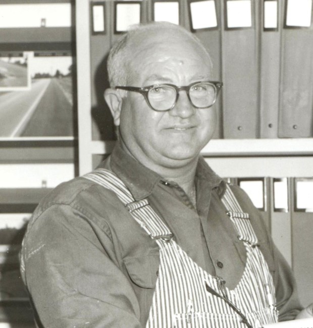 Obituary of Roy Tatum Hallman