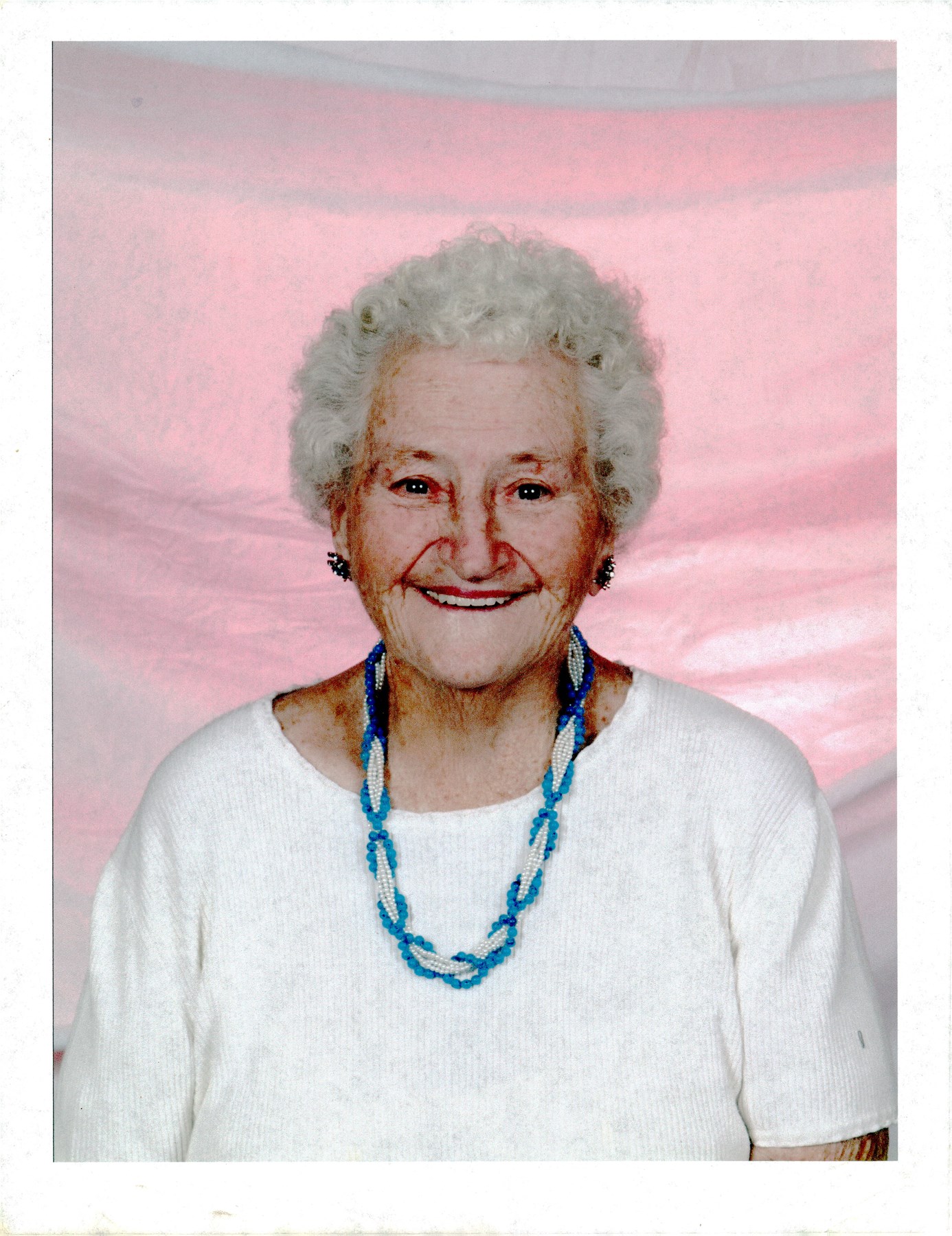 Obituary of Vivian R. Gore