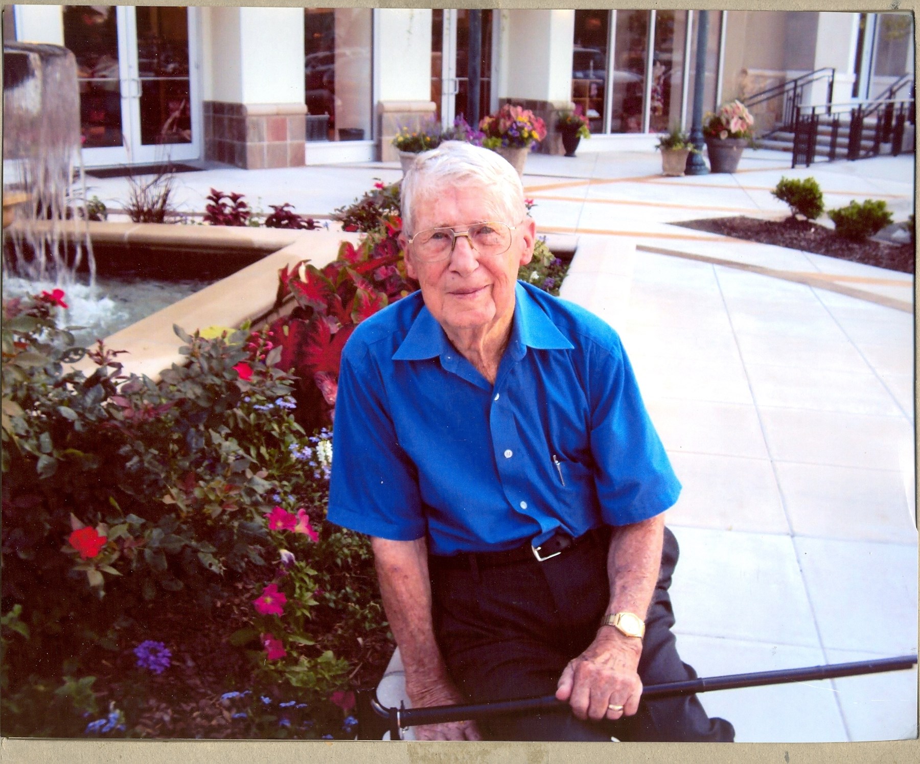 Obituary of James Lewis Veach