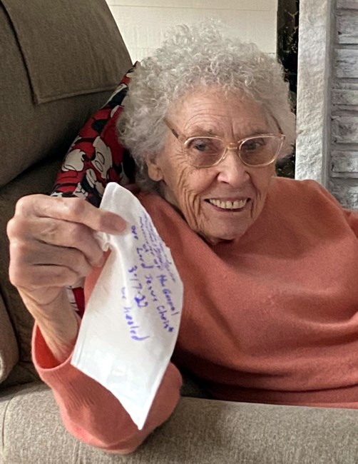 Obituary of Lois Mary Traynor