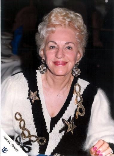 Obituary of Roslyn Dorothy Freedline