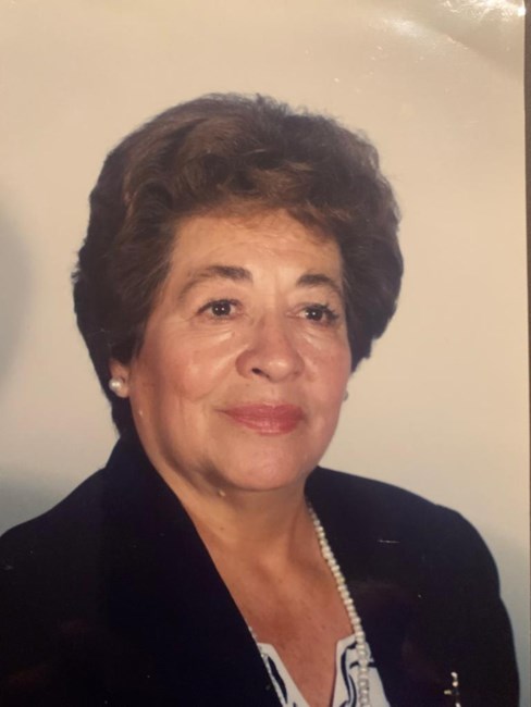 Obituary of Amelia Catalan Encarnacion