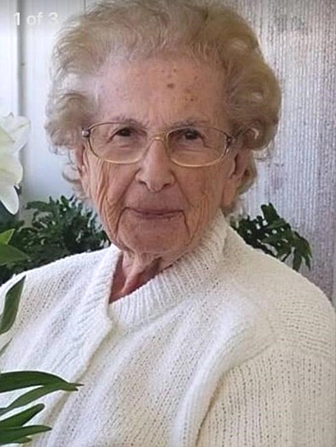 Obituary of Anne C Ross