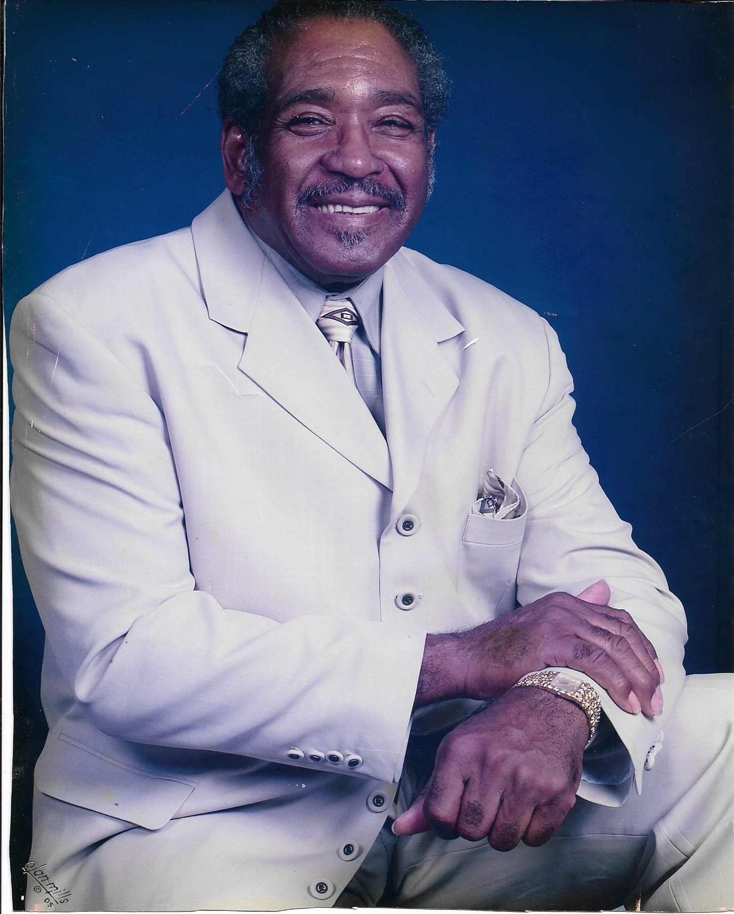 Obituario de Fred James Adams