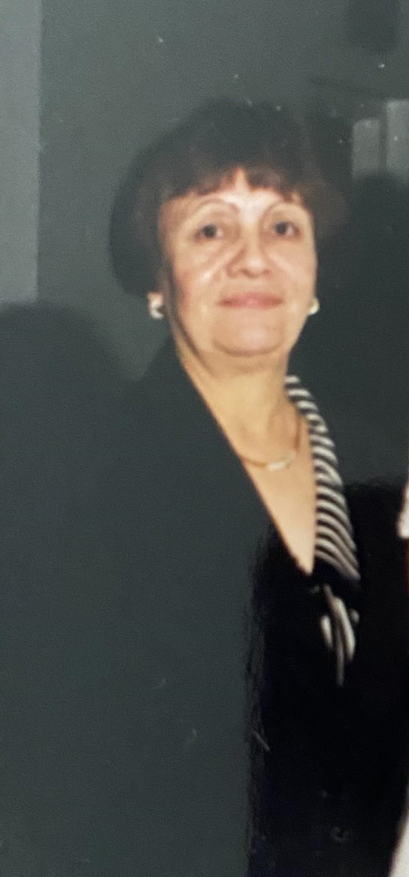 Obituary of Rosa Elia De Leon