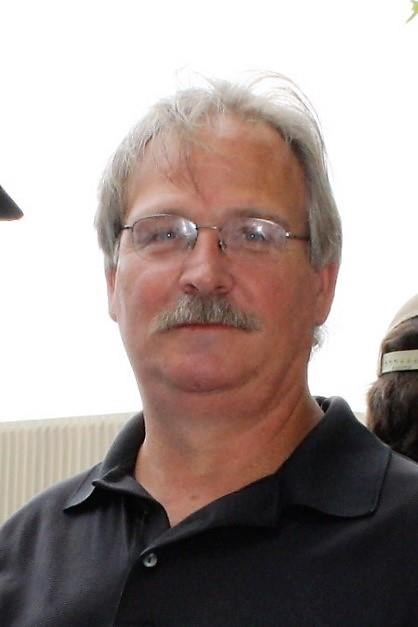 Obituary of Robert Walter Hiatt, Jr