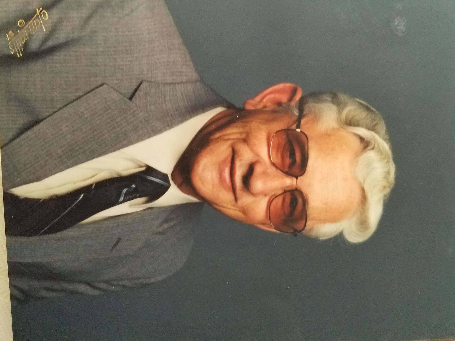 Obituario de Claude Luke Bartley