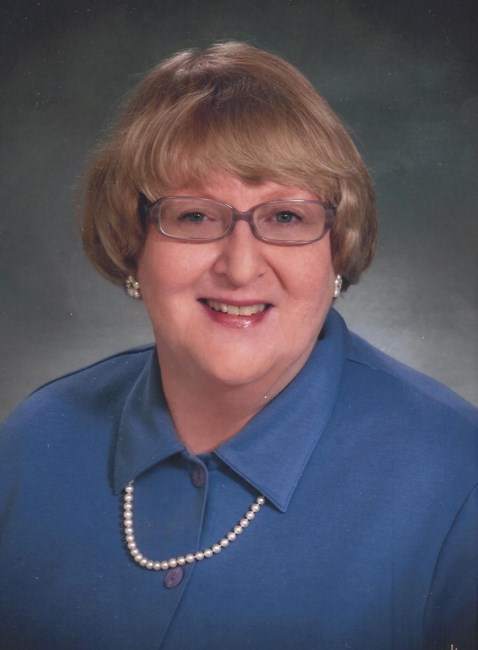 Obituary of Gretchen E. Davis