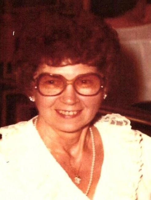 Obituario de Beatrice Marie Hoelzle