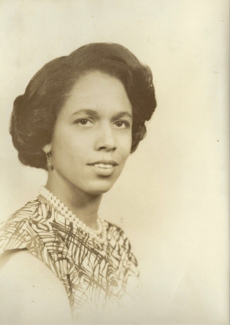 Obituario de Mrs. Mercia McKenzie