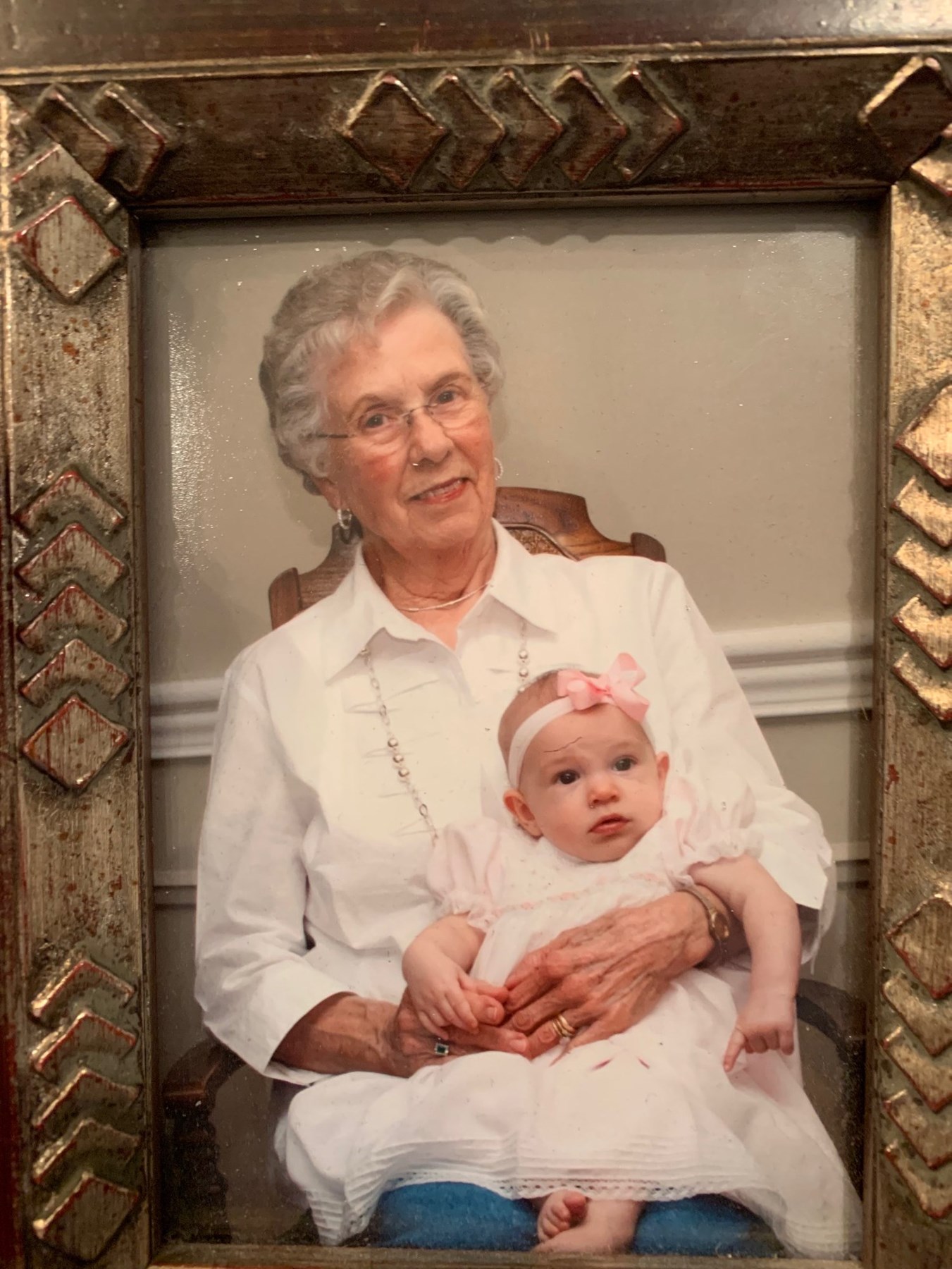 Obituary of Peggy Bailey Burrow