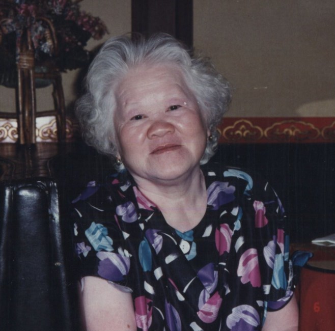 Obituary of Mui Phung