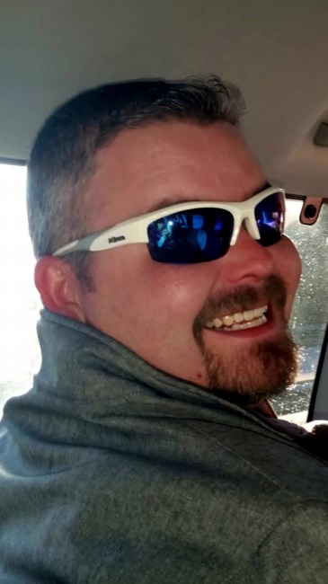 Obituario de Adam Clifford Higgins