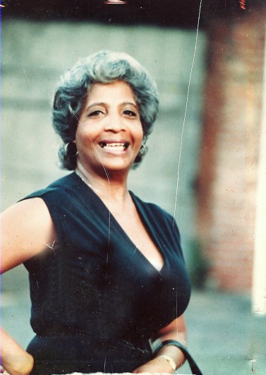 Obituary of Edwina Doris Walker Saunders