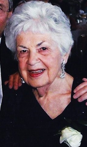 Obituario de Marion Mimi Lorena Wood Lyons