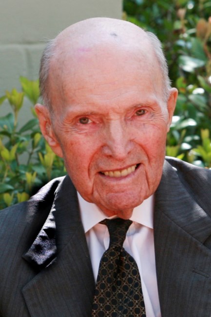 Obituary of Lloyd Raymond Hershberger MD