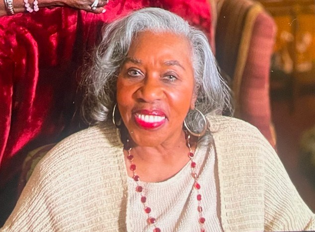 Obituary of Mrs. Satoria E. (Perry) Lindsey