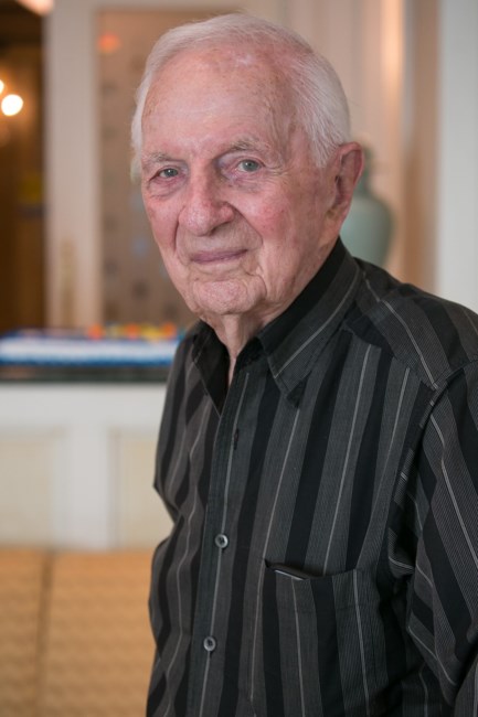 Obituary of Dr. Robert Mendelsohn