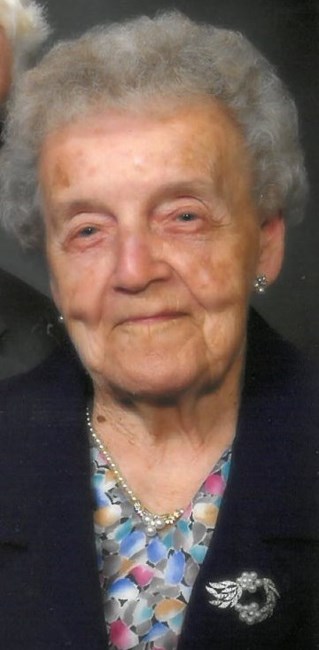 Obituary of Phyllis Marjorie Overholt
