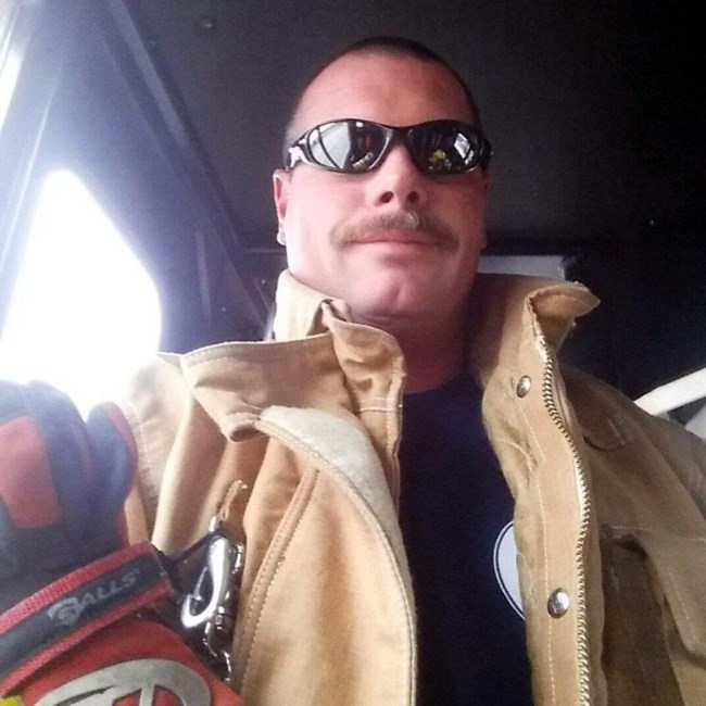 Avis de décès de Daniel Edward Hampton