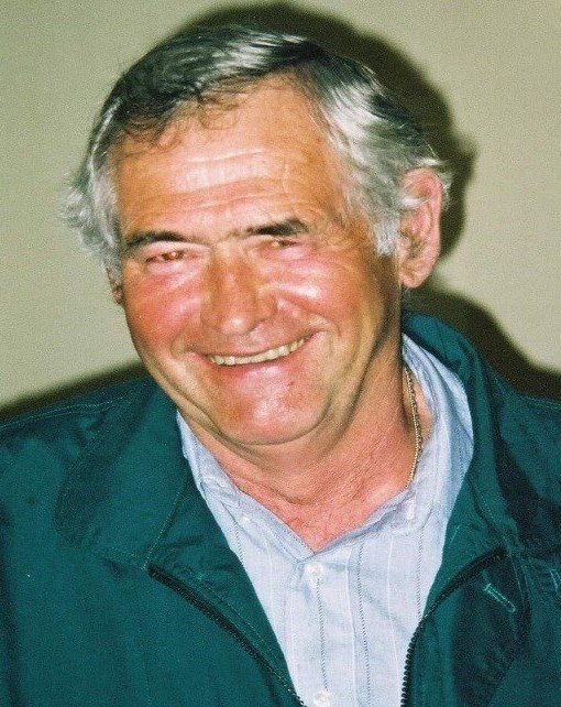 Obituario de Angus Findlay Mckinnon