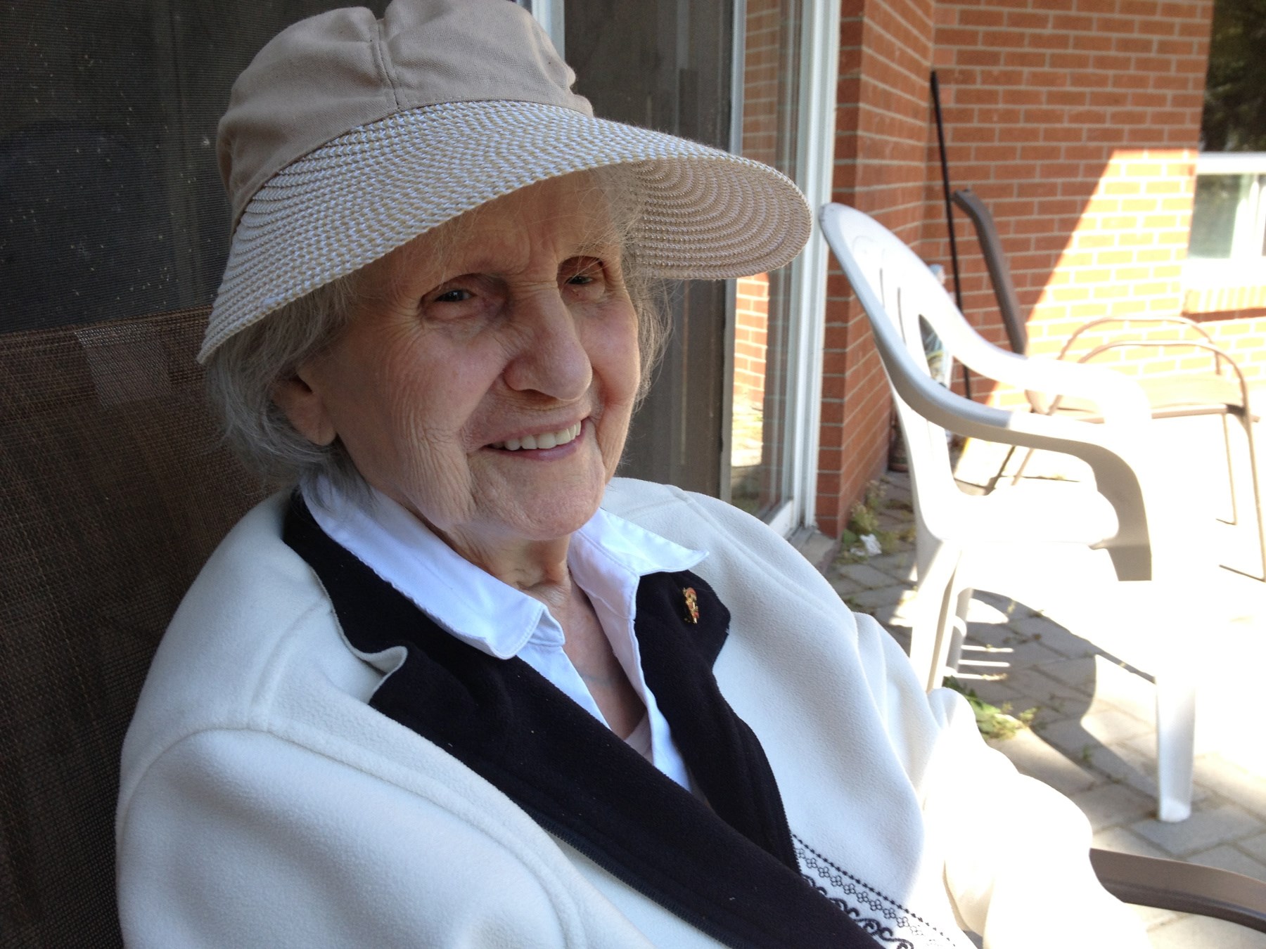 Obituary of Mme Irène Desmeules