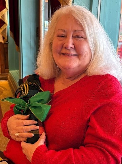 Obituario de Anola Baird