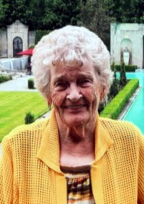 Obituary of Helen Lois Irvine