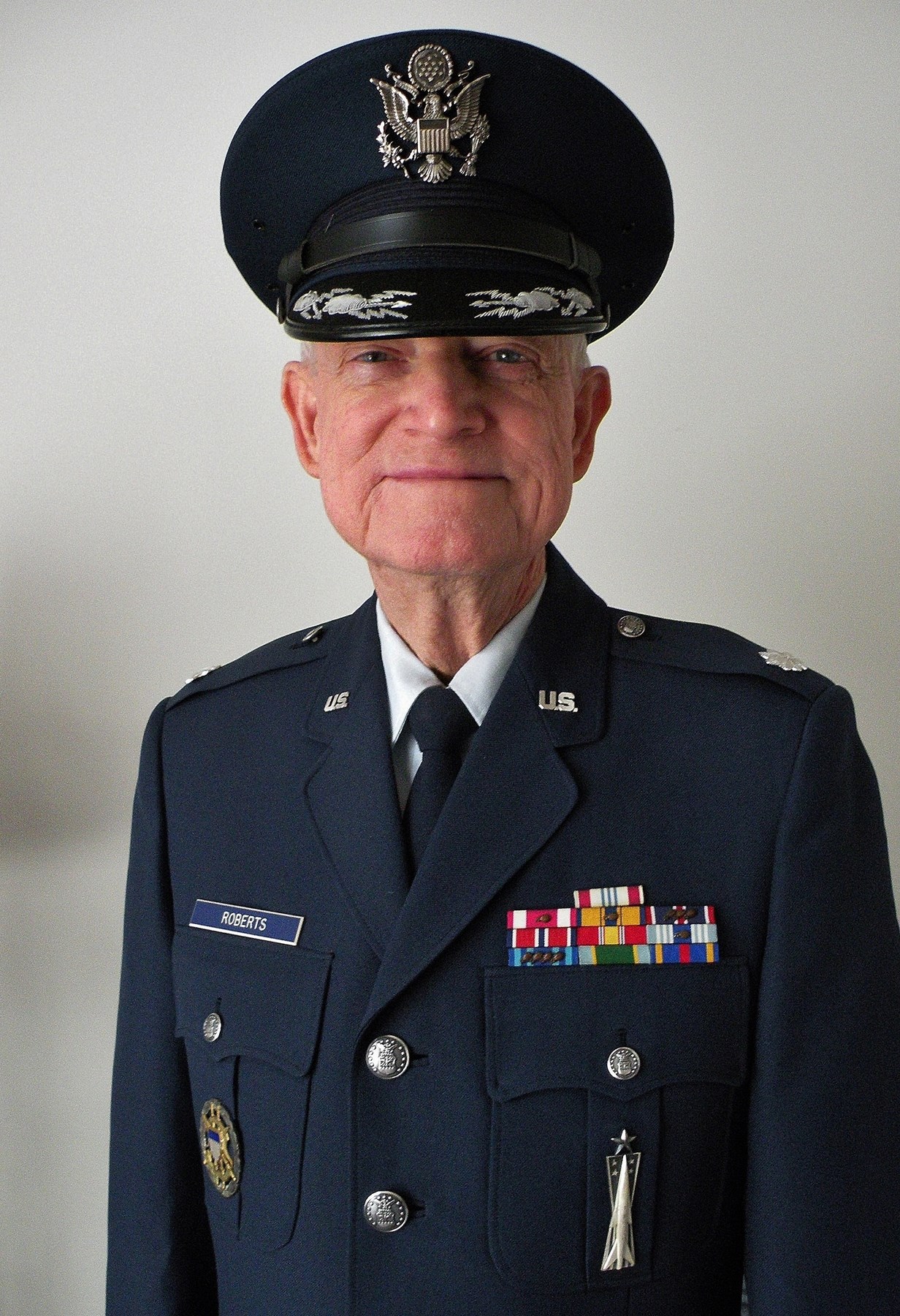 Obituario de Lt. Colonel Curtis L. Roberts USAF, Ret.