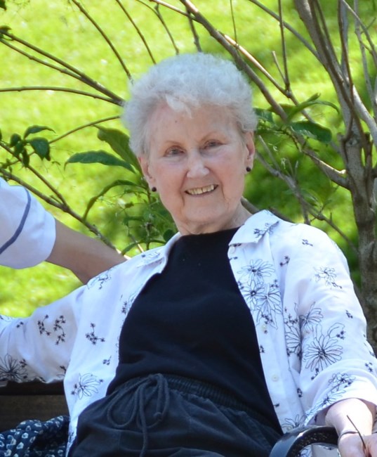 Obituary of Phyllis J Parker