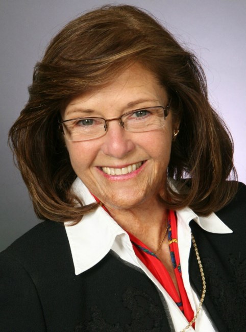 Obituary of Lucia Simmons