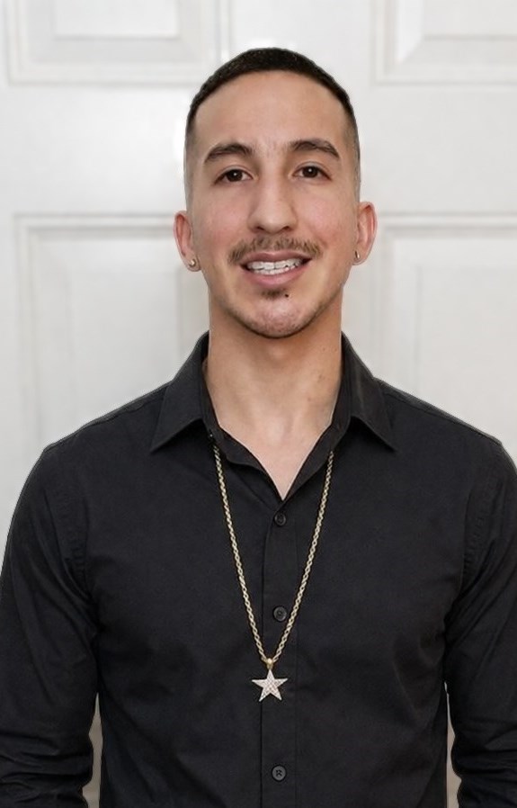 Portrait of Leonardo Torres Jr.