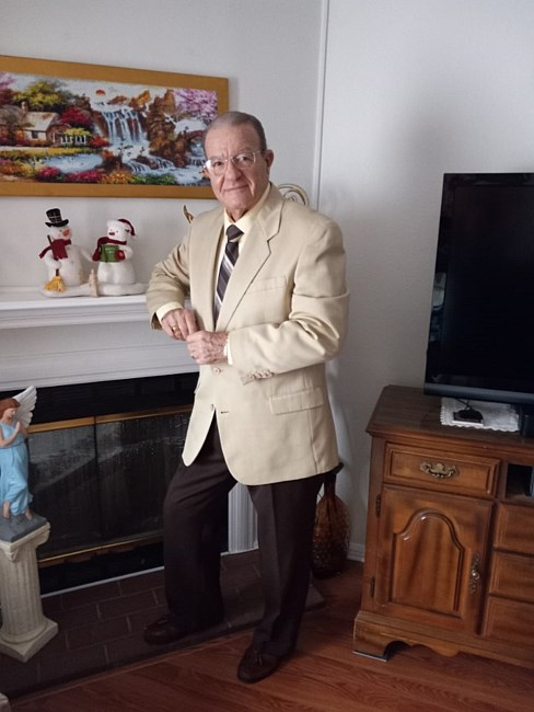 Avis de décès de William Emerson Hyland Sr.