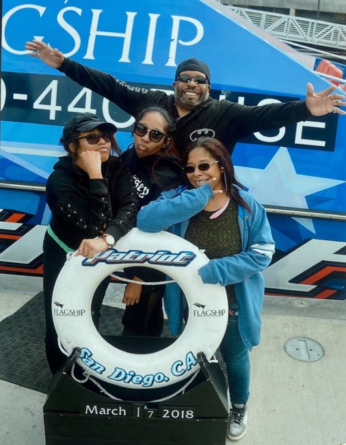 Obituario de David Earl Hogan-Thomas