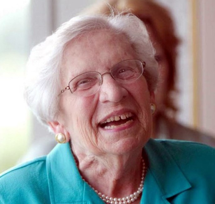 Obituary of Mae N Roth