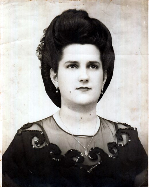 Obituary of Gloria M. Braña Lago