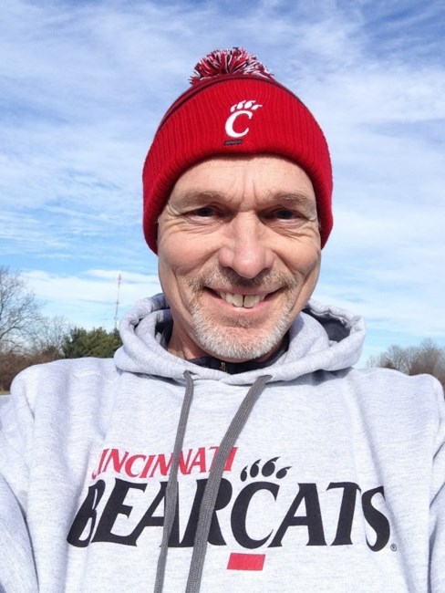 Obituary of Darrell E. Izor