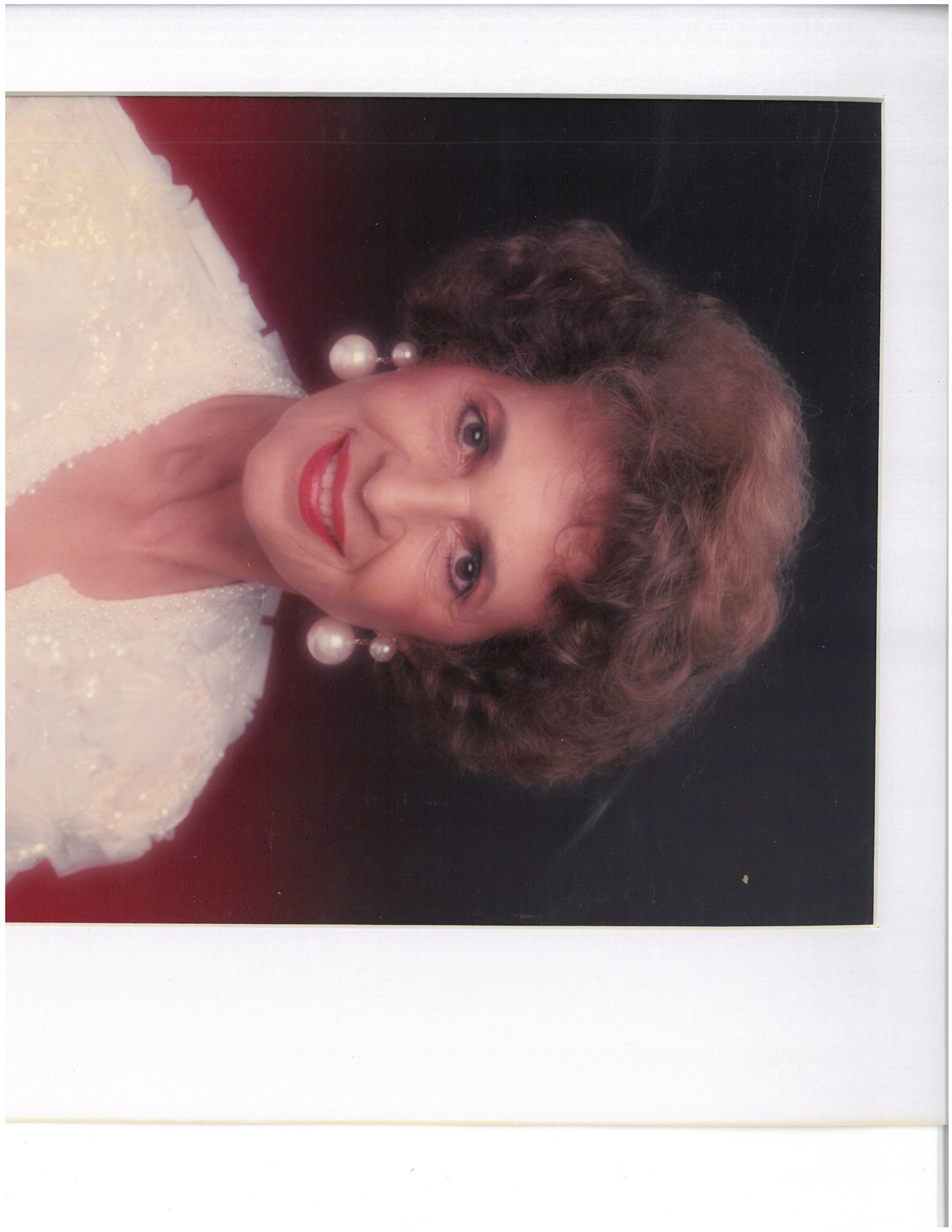 Obituary of Gloria Maria Tavera