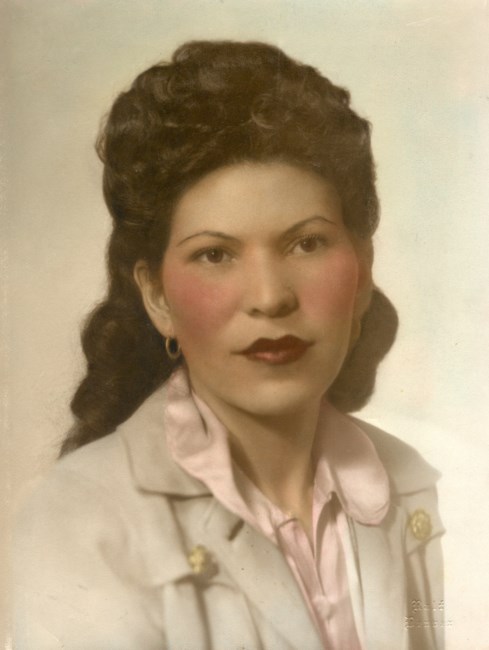 Obituary of Della Vigil Salazar