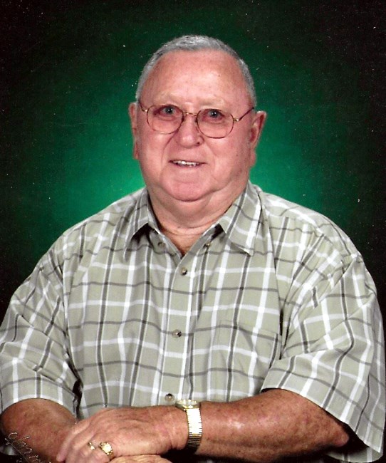 Obituario de William C. Hughey "Sonny"