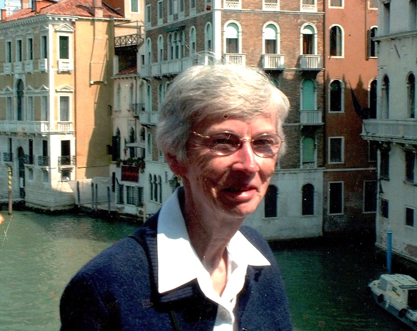 Obituary of Lois A. Russell