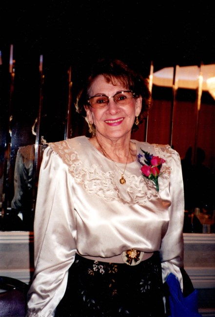 Obituario de Consuelo Sanchez