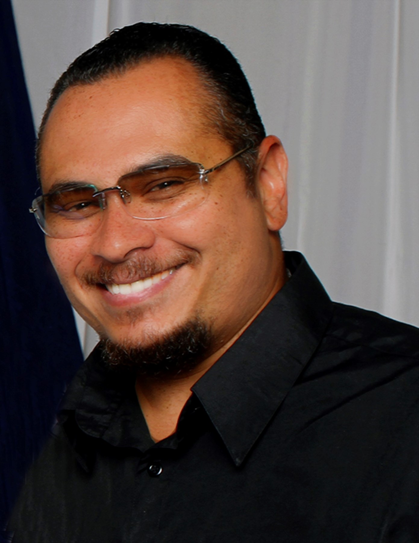 Obituario de Mark Elliott Tennon