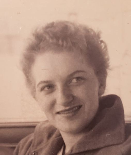 Obituary of Valerie Thelma Scott Bain