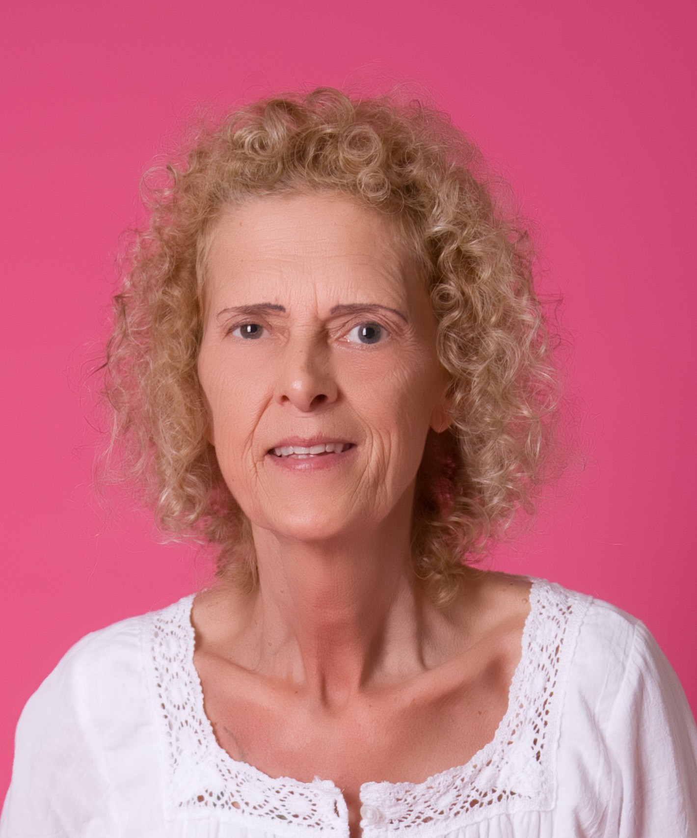 Obituary of Yvonne C Savaikis