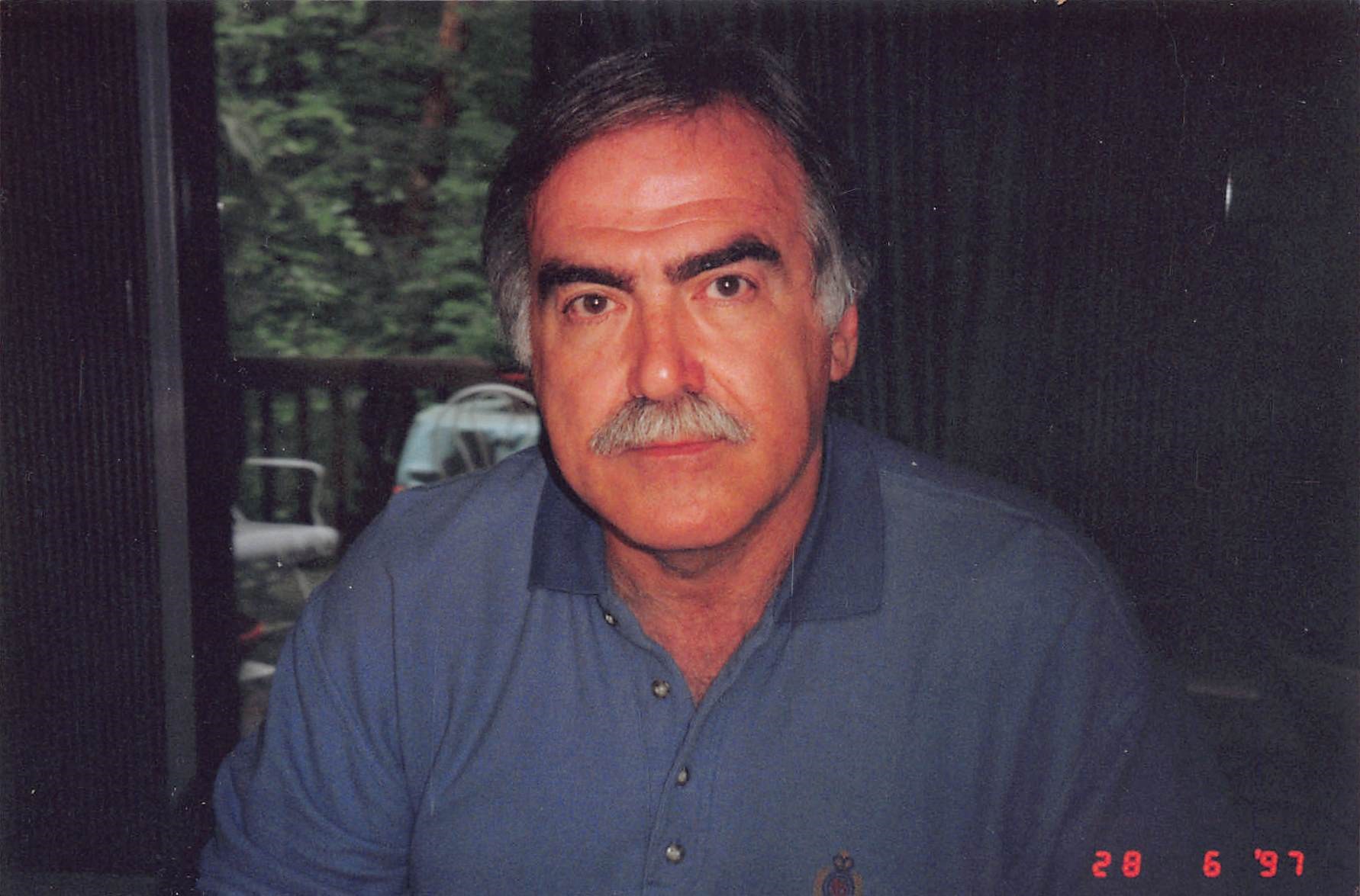 Obituario de Robert Victor Ostuni