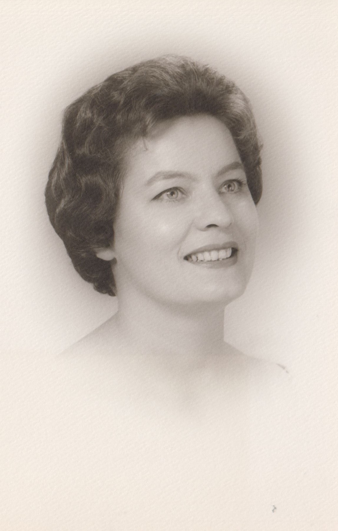 Obituary of Virginia McIvor Sutherland