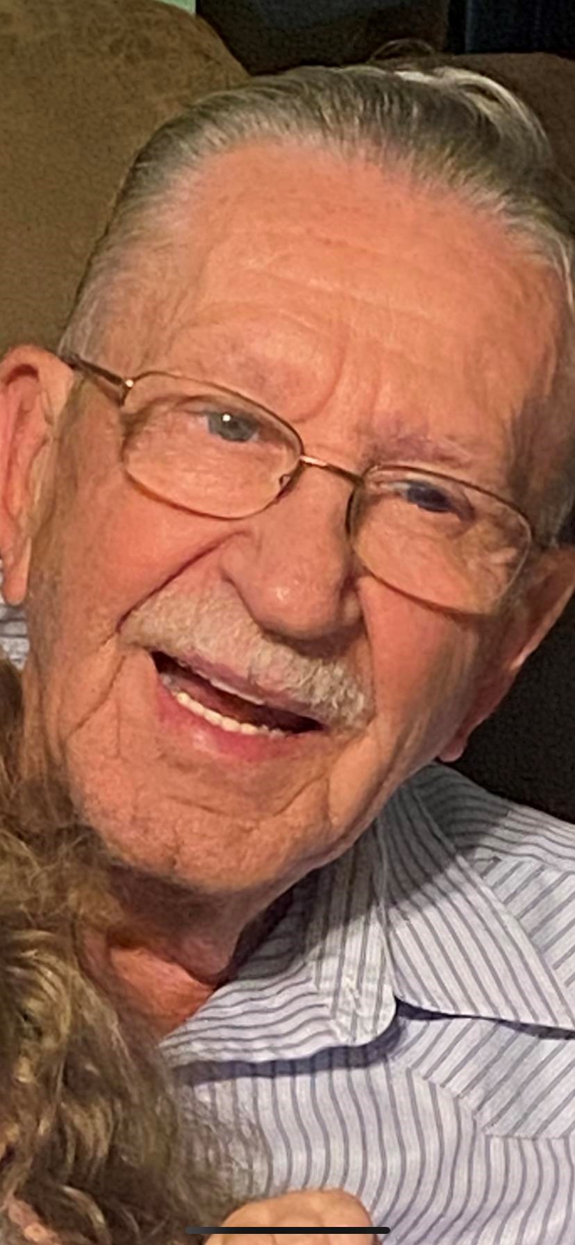 Obituario de William Gene Hazelbaker