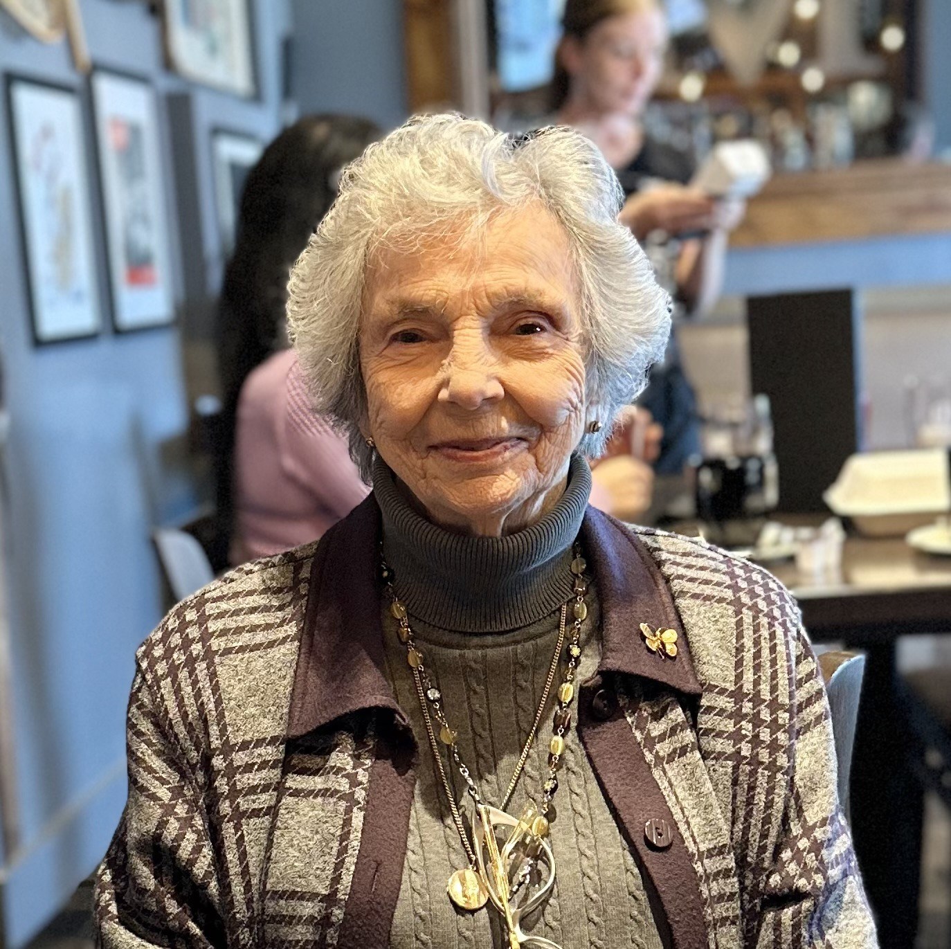 Obituary of Barbara Agnes MacKenzie